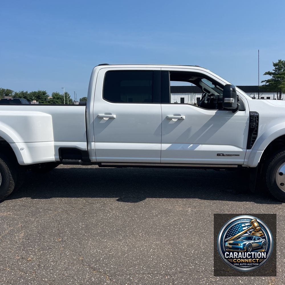 2025 Ford F-450 Super Duty Platinum