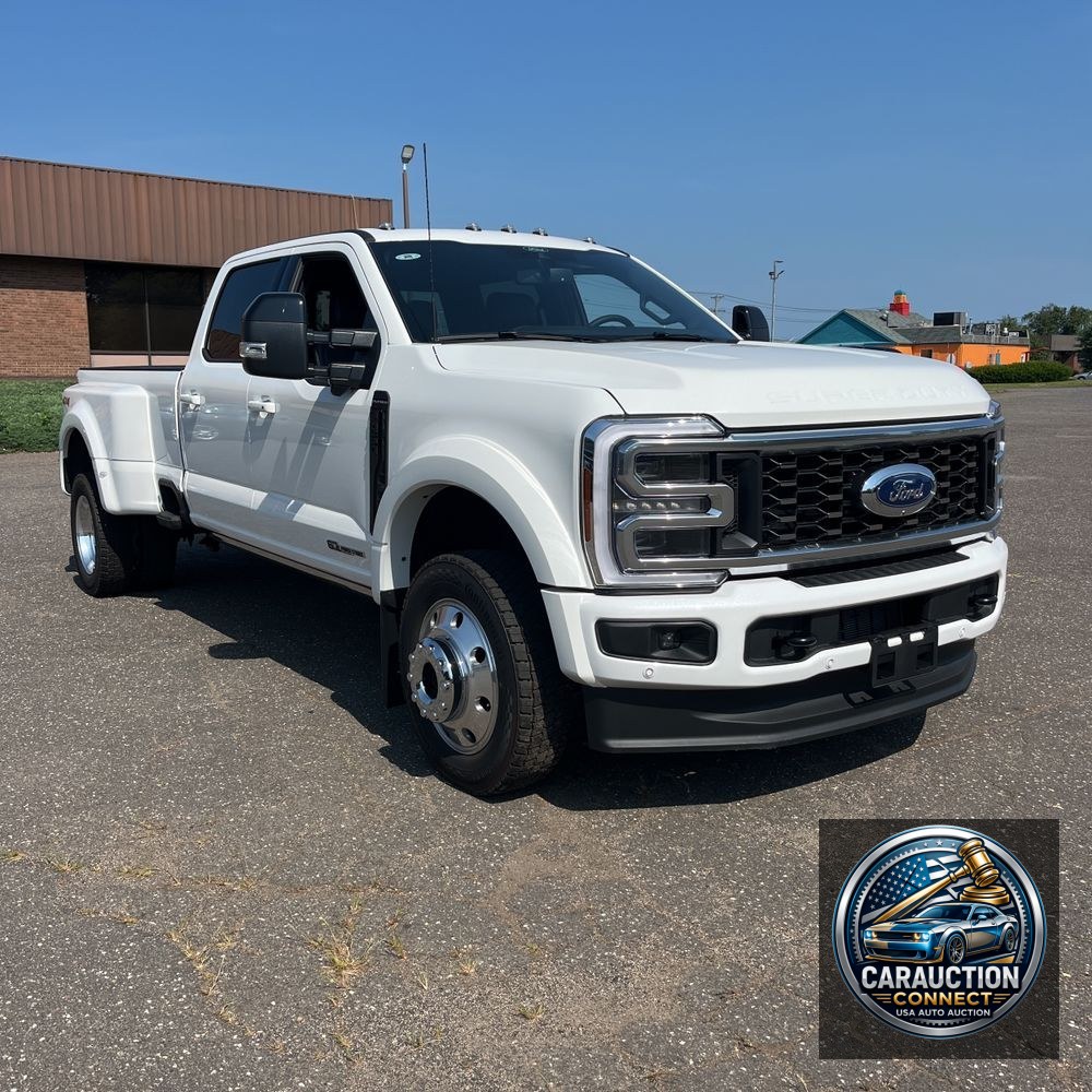2025 Ford F-450 Super Duty Platinum