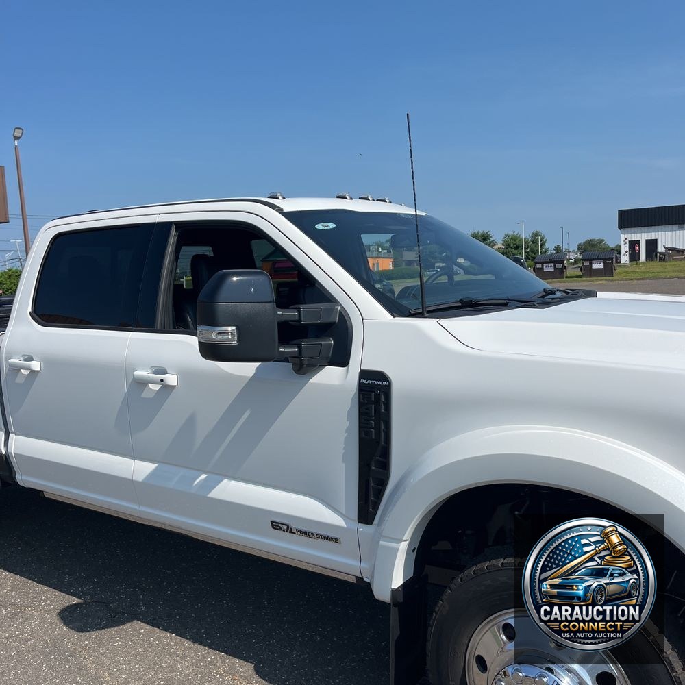 2025 Ford F-450 Super Duty Platinum