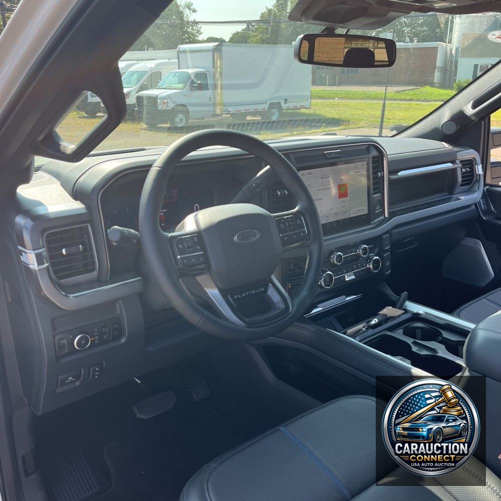 2025 Ford F-450 Super Duty Platinum