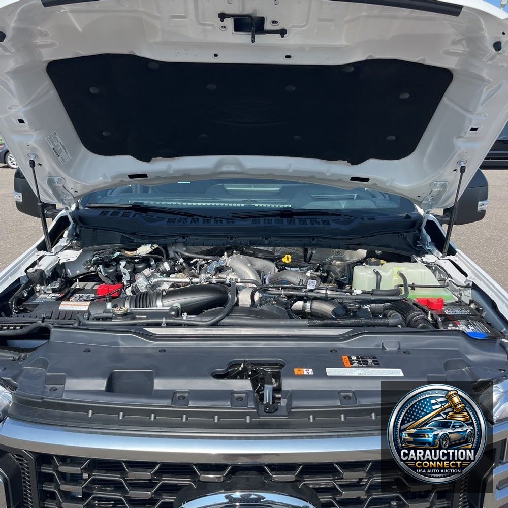 2025 Ford F-450 Super Duty Platinum