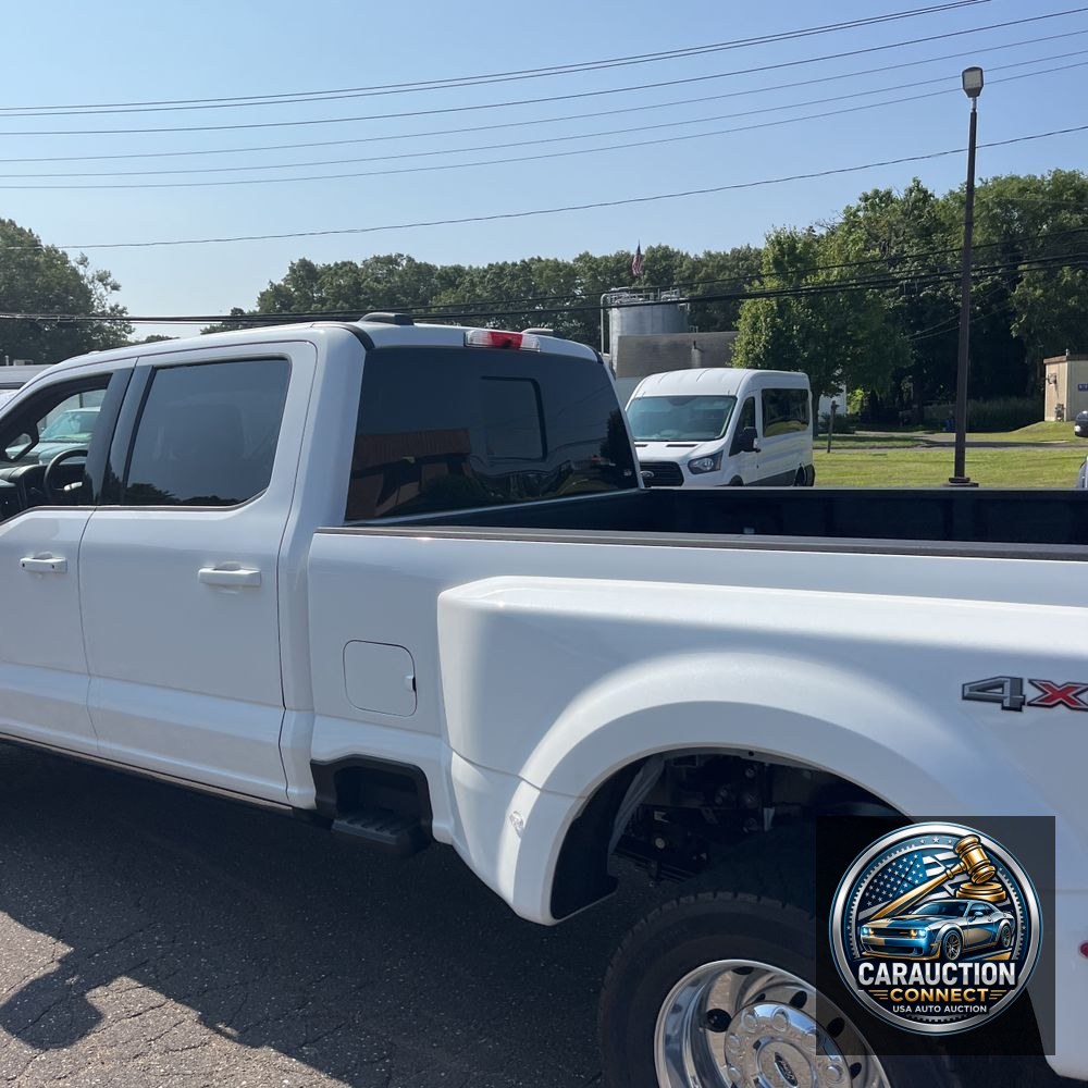2025 Ford F-450 Super Duty Platinum