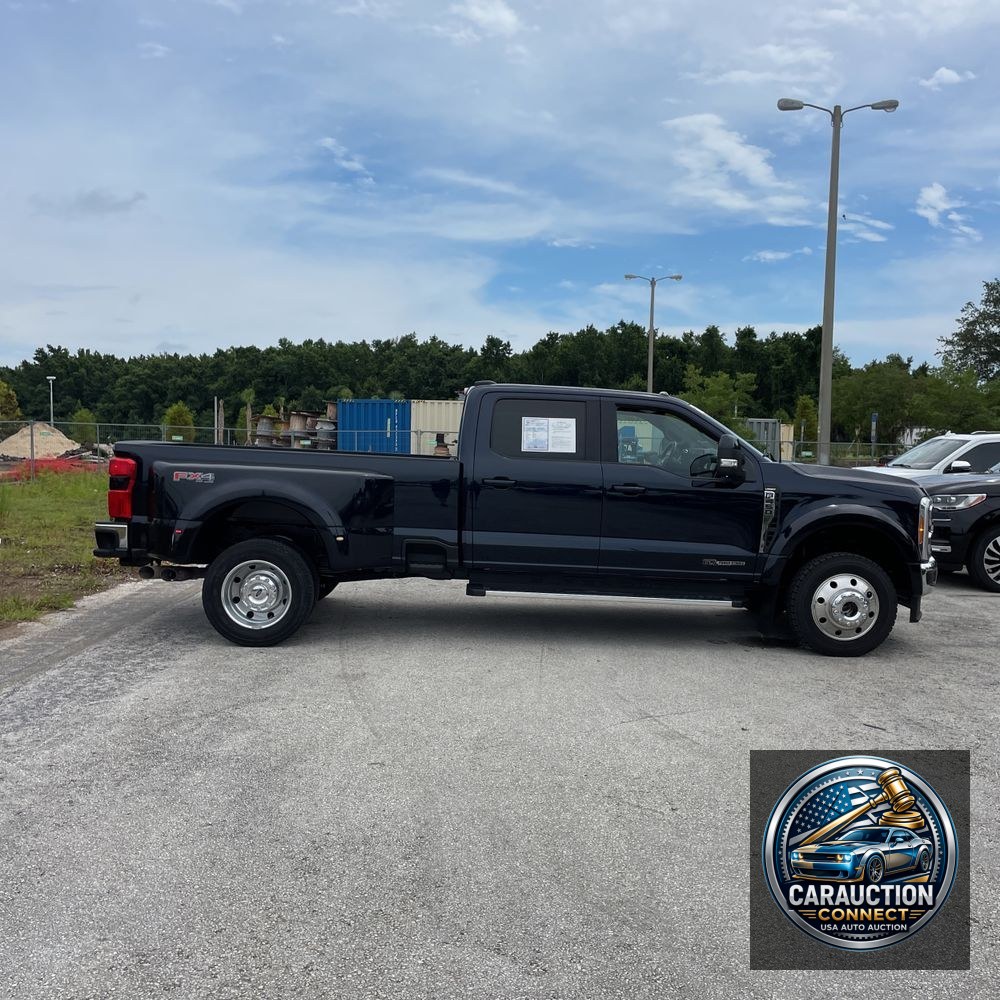 2023 Ford F-450 Super Duty Lariat