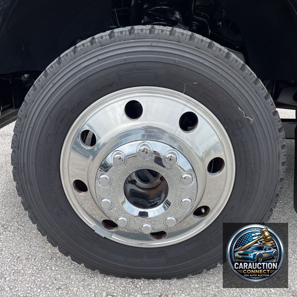 2023 Ford F-450 Super Duty Lariat