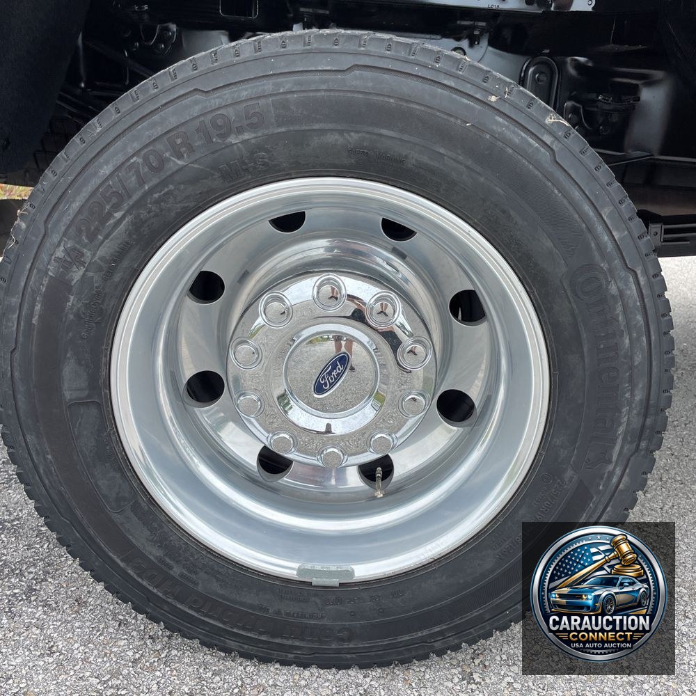 2023 Ford F-450 Super Duty Lariat