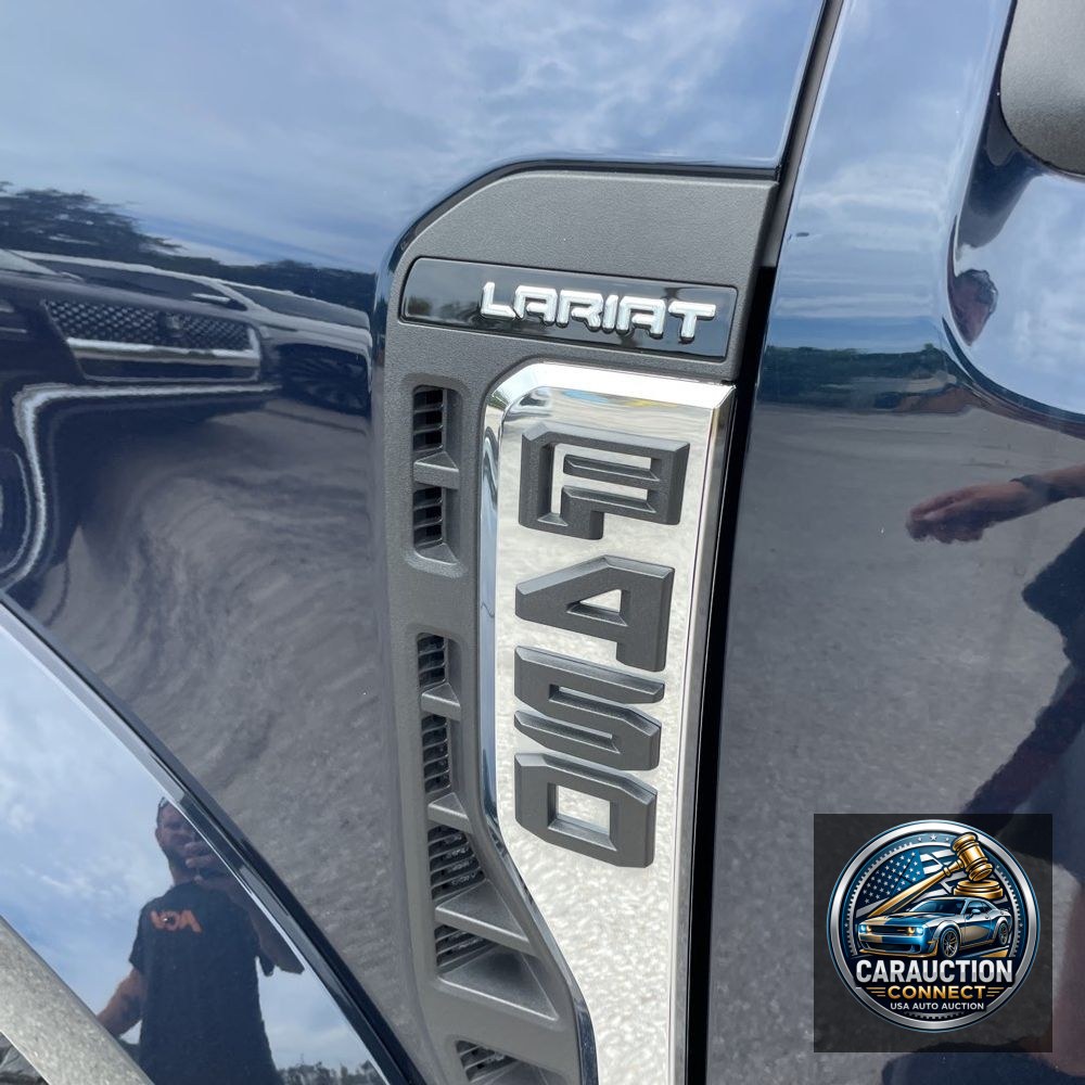 2023 Ford F-450 Super Duty Lariat