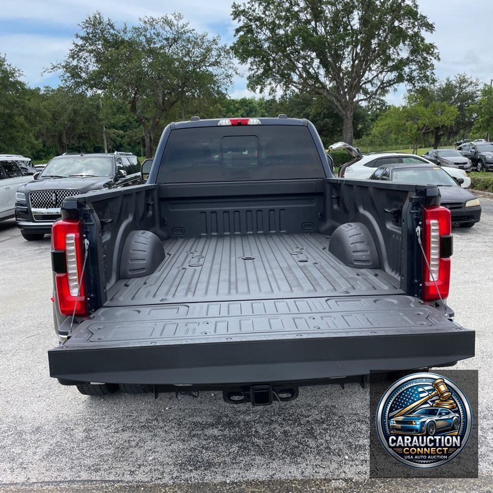 2023 Ford F-450 Super Duty Lariat