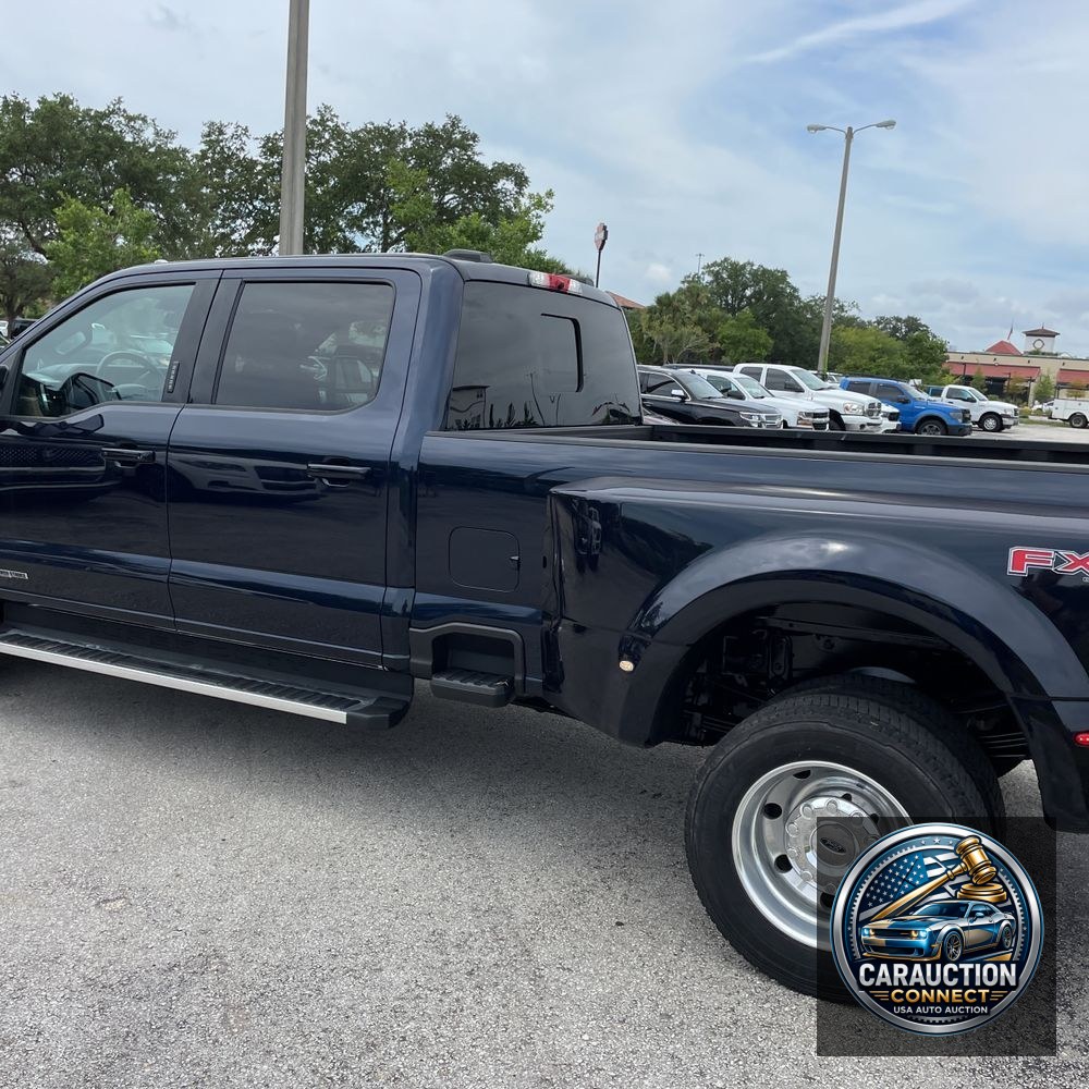 2023 Ford F-450 Super Duty Lariat