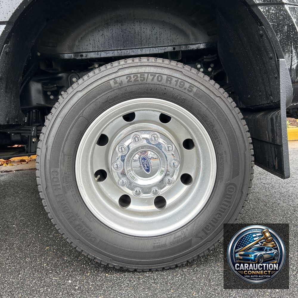 2024 Ford F450 S/D Lariat