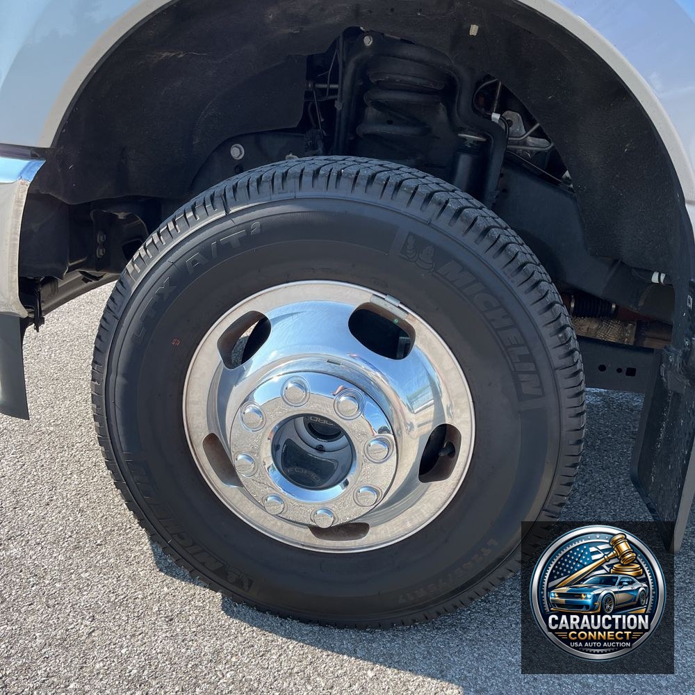 2023 Ford F-350 Super Duty Lariat