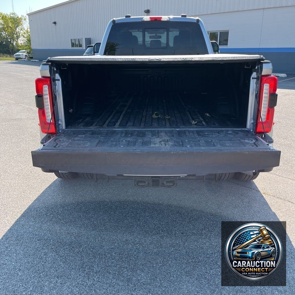 2023 Ford F-350 Super Duty Lariat