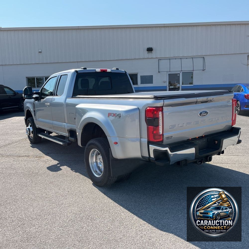 2023 Ford F-350 Super Duty Lariat