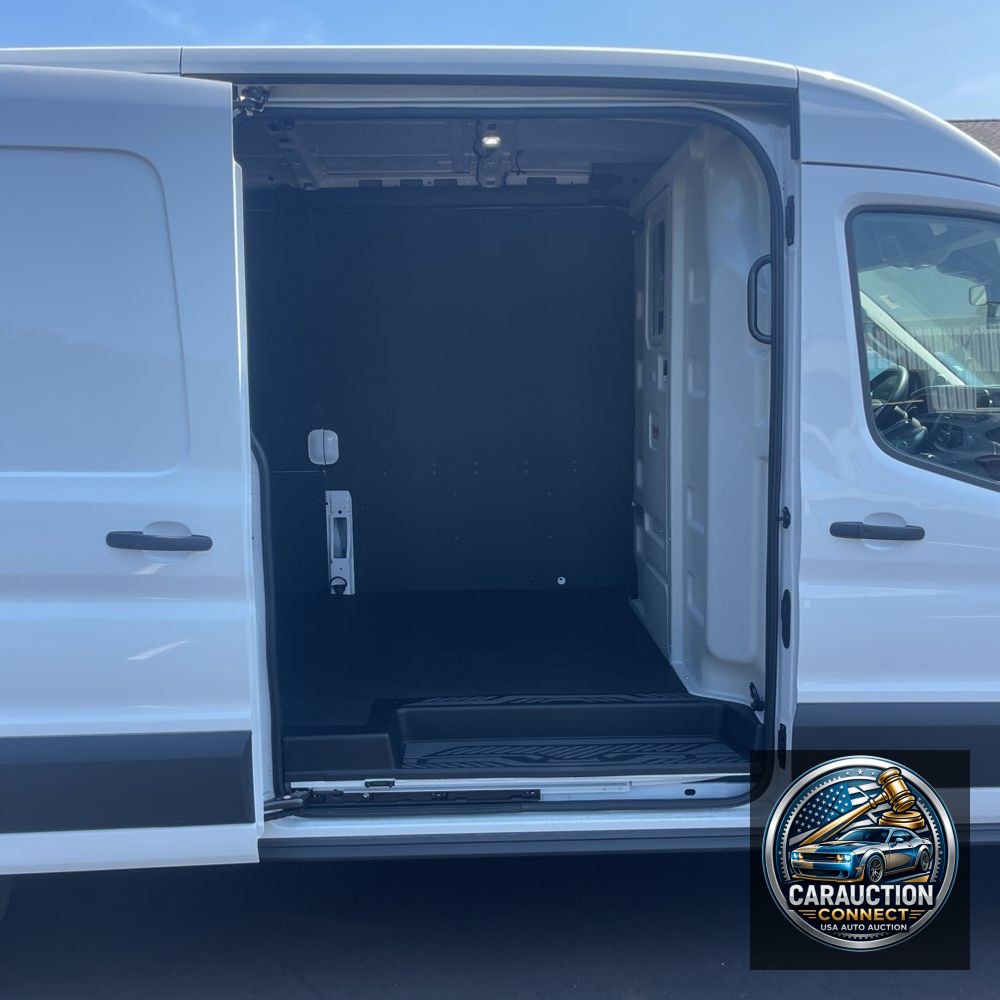 2024 Ford Transit 250