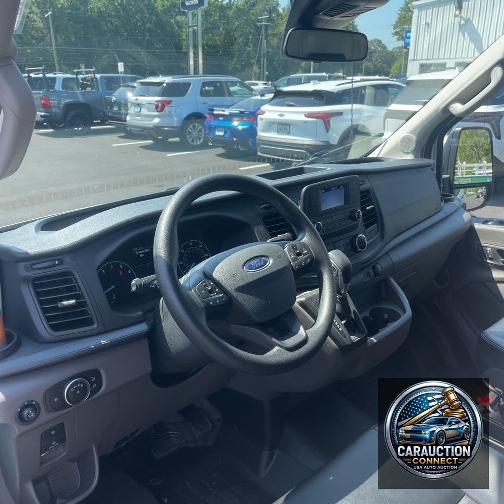 2024 Ford Transit 250