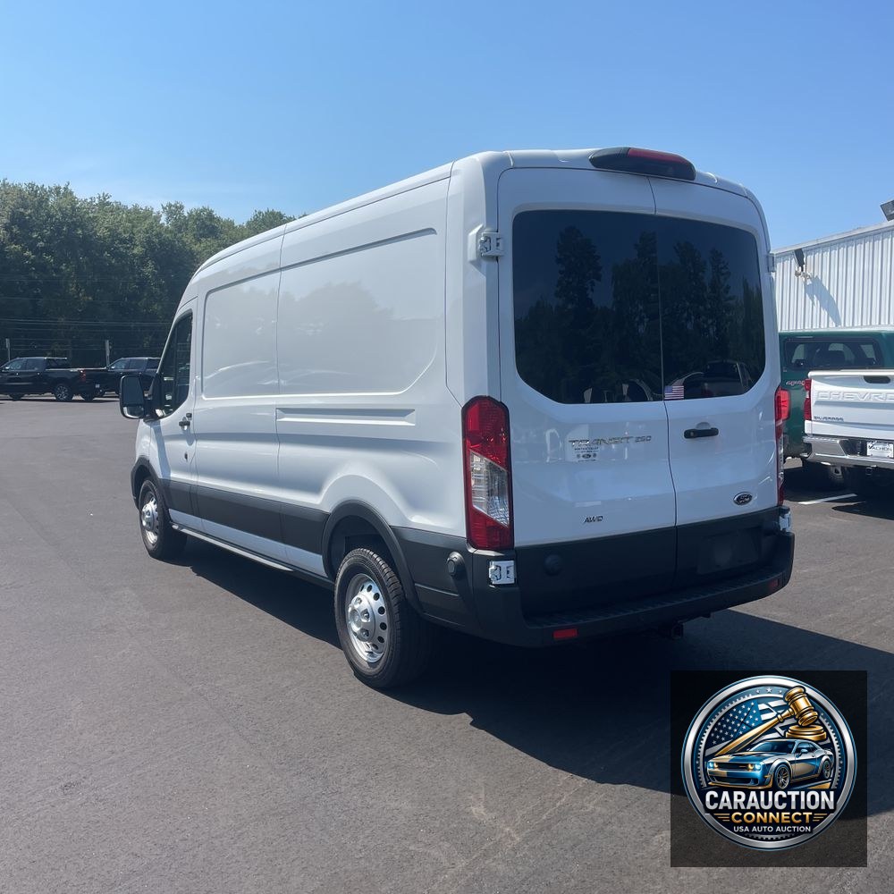 2024 Ford Transit 250