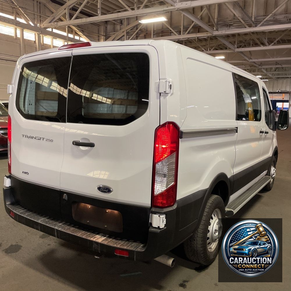 2023 Ford Transit 250 Base