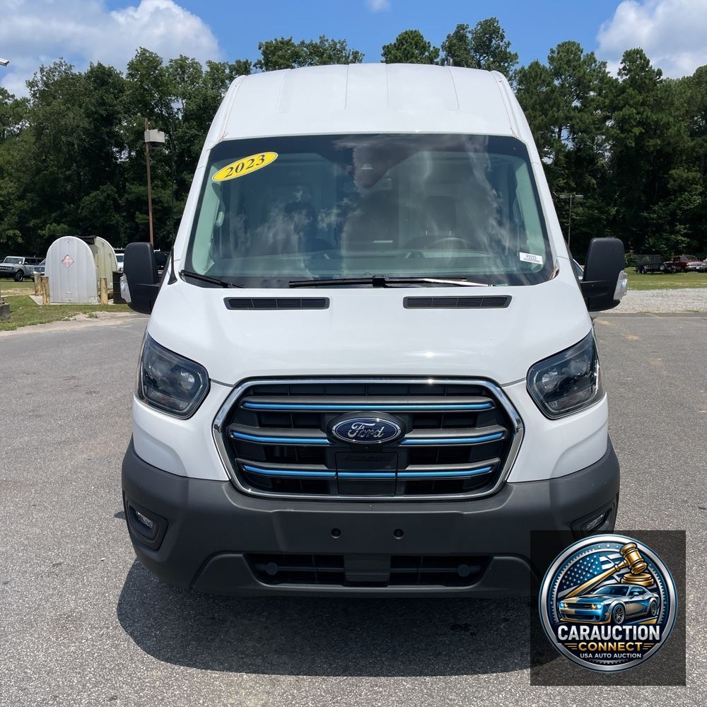 2023 Ford E-Transit 350