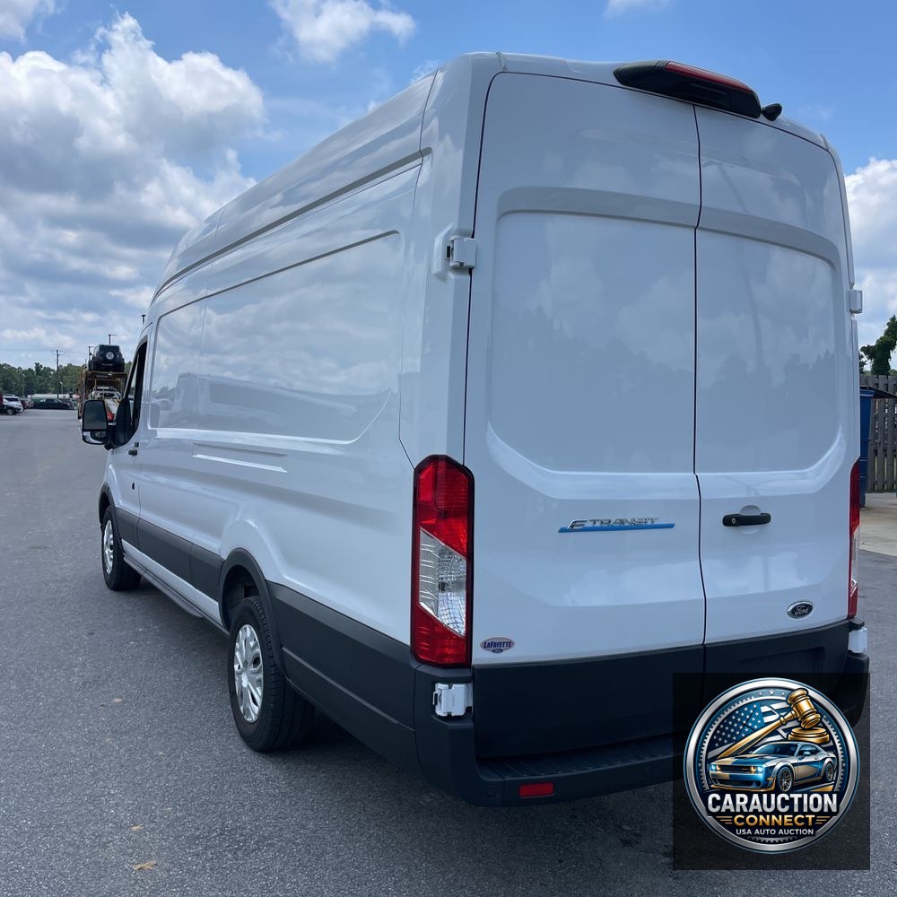 2023 Ford E-Transit 350