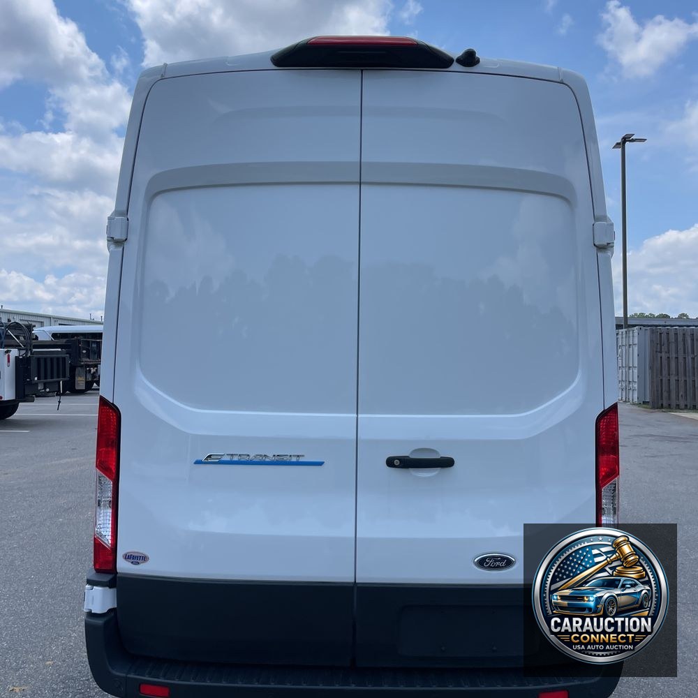 2023 Ford E-Transit 350