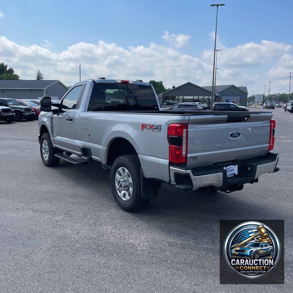 2024 Ford F350 S/D XLT