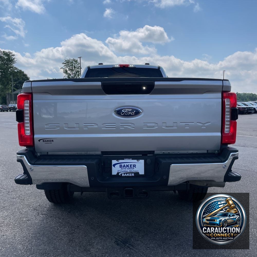 2024 Ford F350 S/D XLT