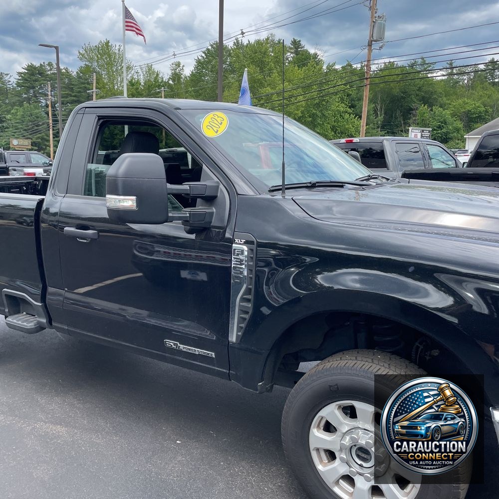 2023 Ford F350 S/D XLT