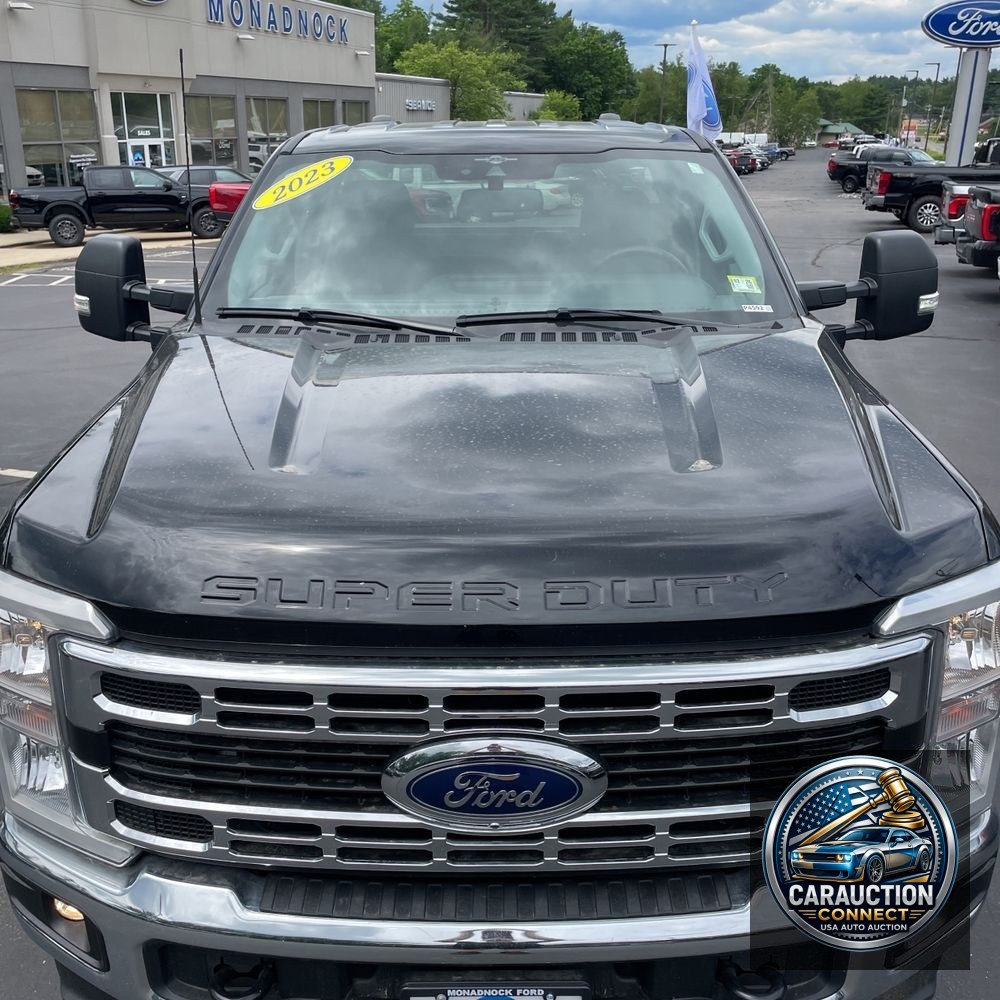 2023 Ford F350 S/D XLT