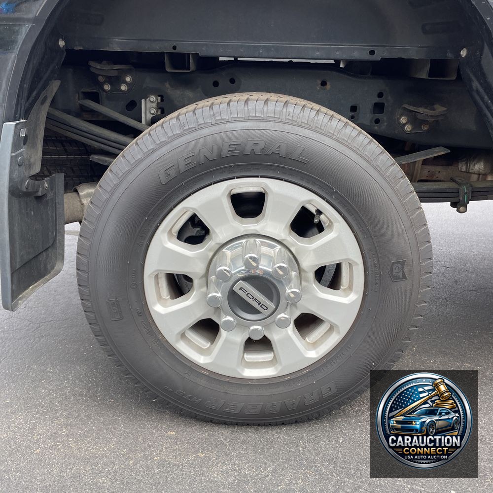 2023 Ford F350 S/D XLT