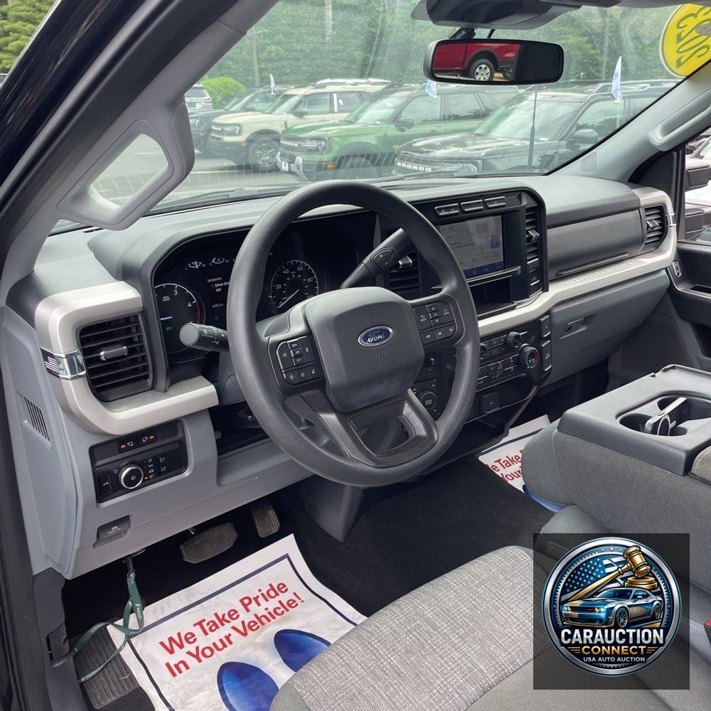 2023 Ford F350 S/D XLT