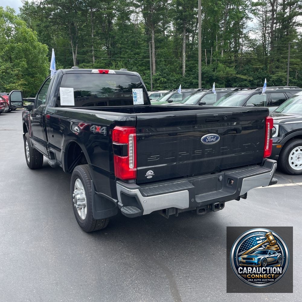 2023 Ford F350 S/D XLT