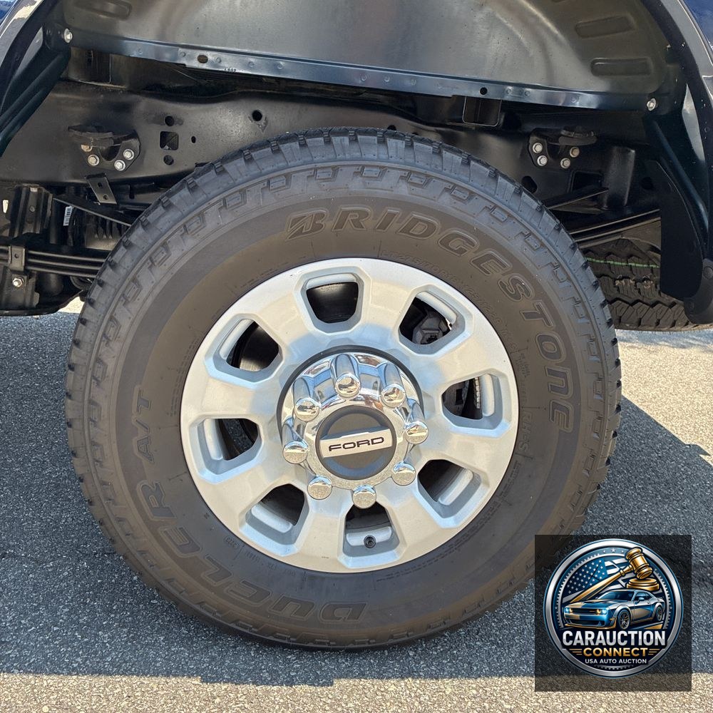 2023 Ford F-350 Super Duty XLT