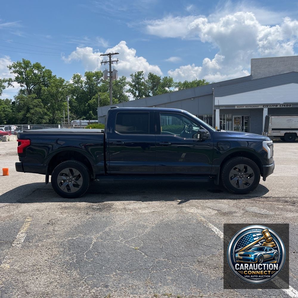 2023 Ford F150 Lightning Lariat