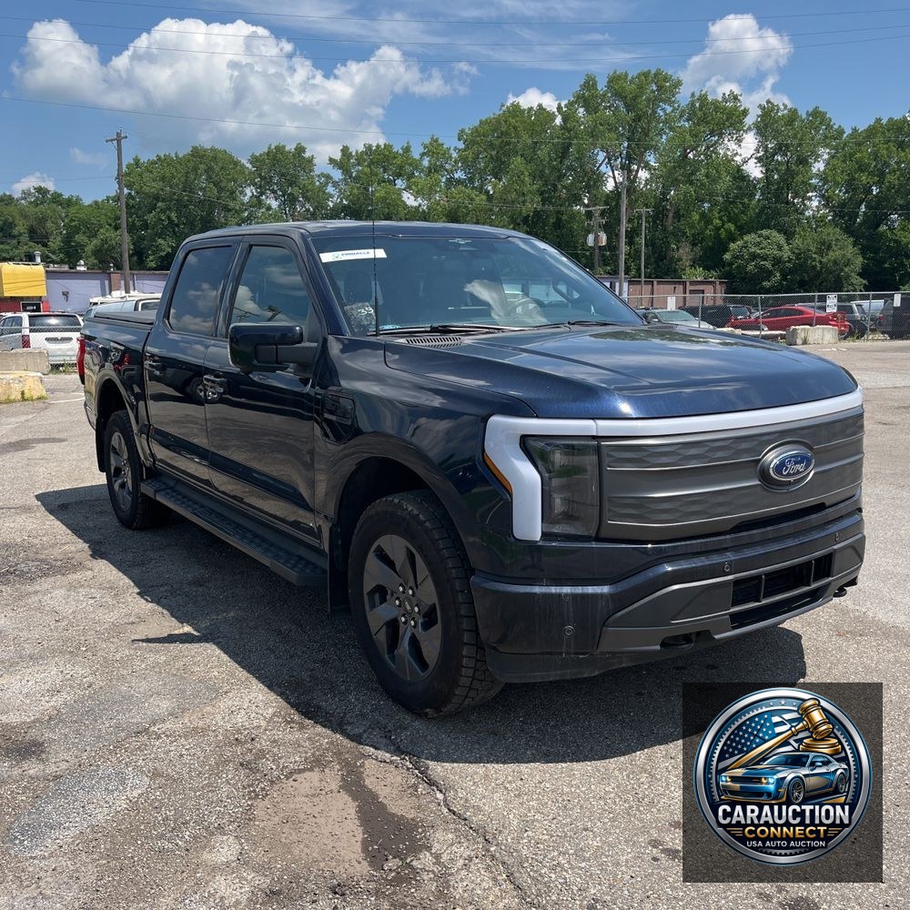 2023 Ford F150 Lightning Lariat