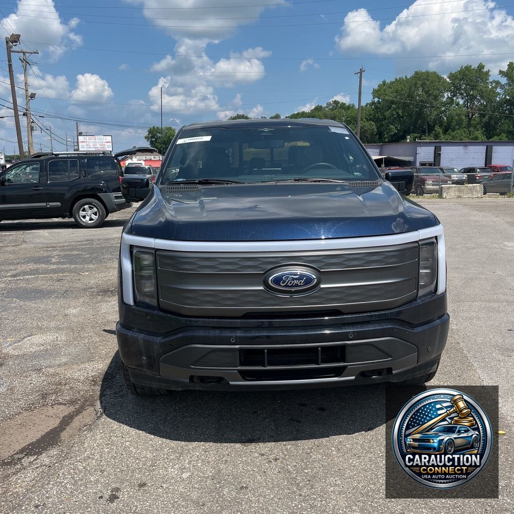 2023 Ford F150 Lightning Lariat