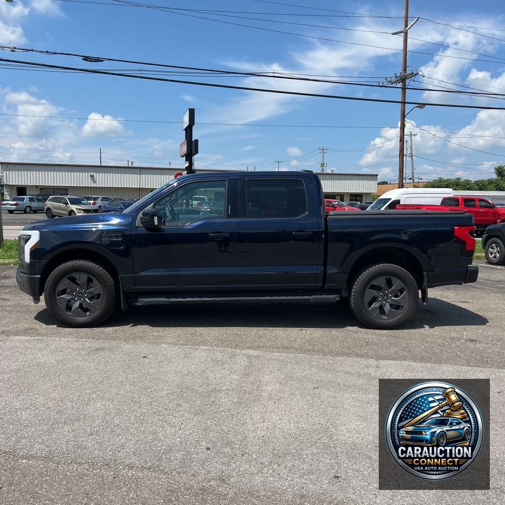 2023 Ford F150 Lightning Lariat
