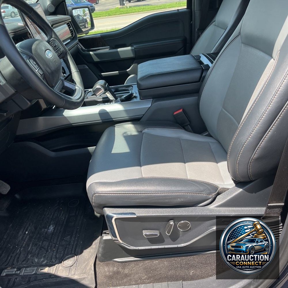 2023 Ford F150 Lightning Lariat