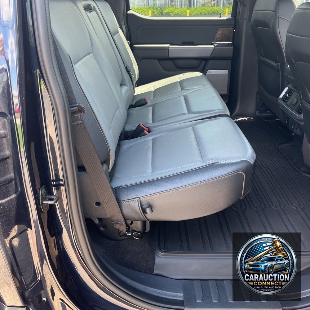 2023 Ford F150 Lightning Lariat