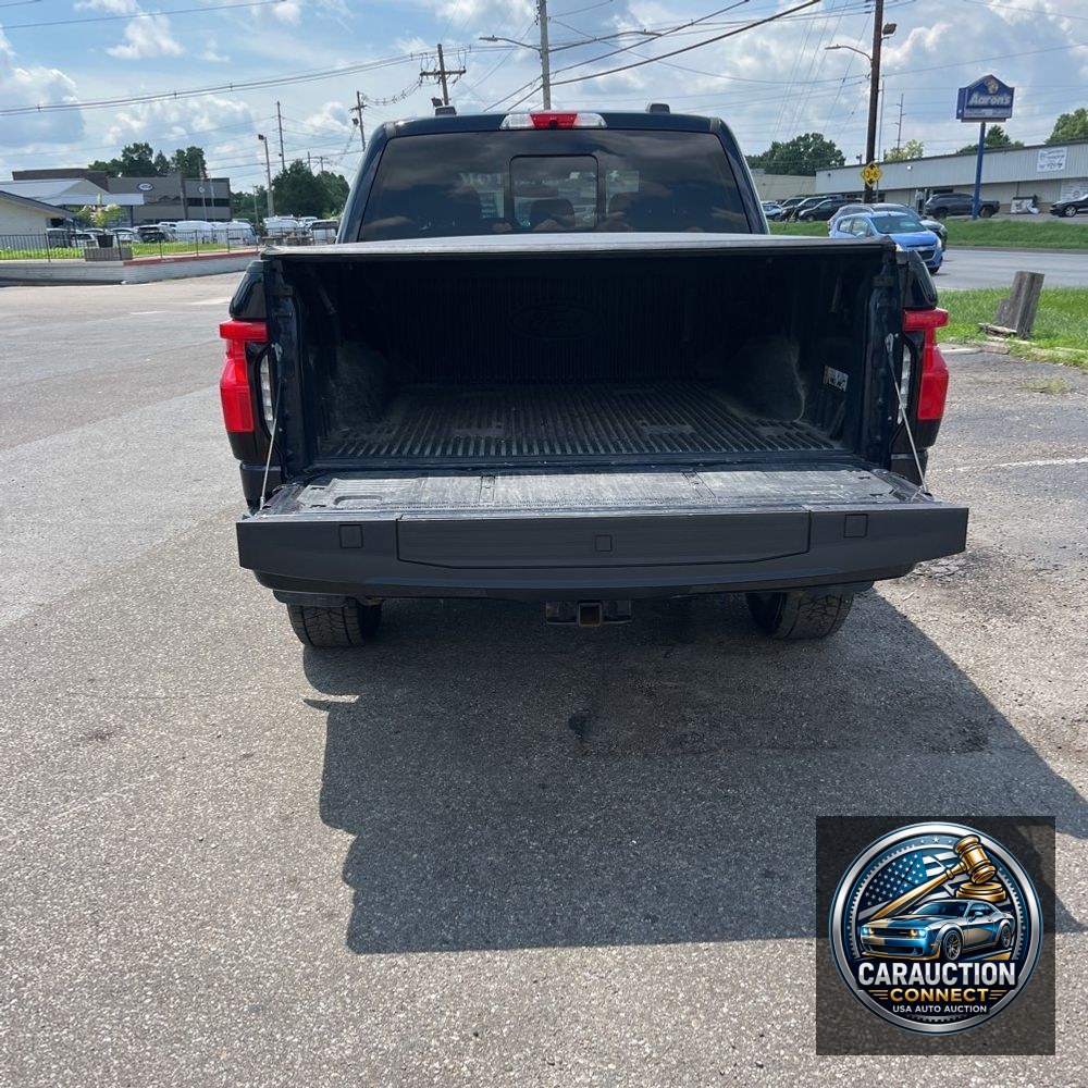 2023 Ford F150 Lightning Lariat
