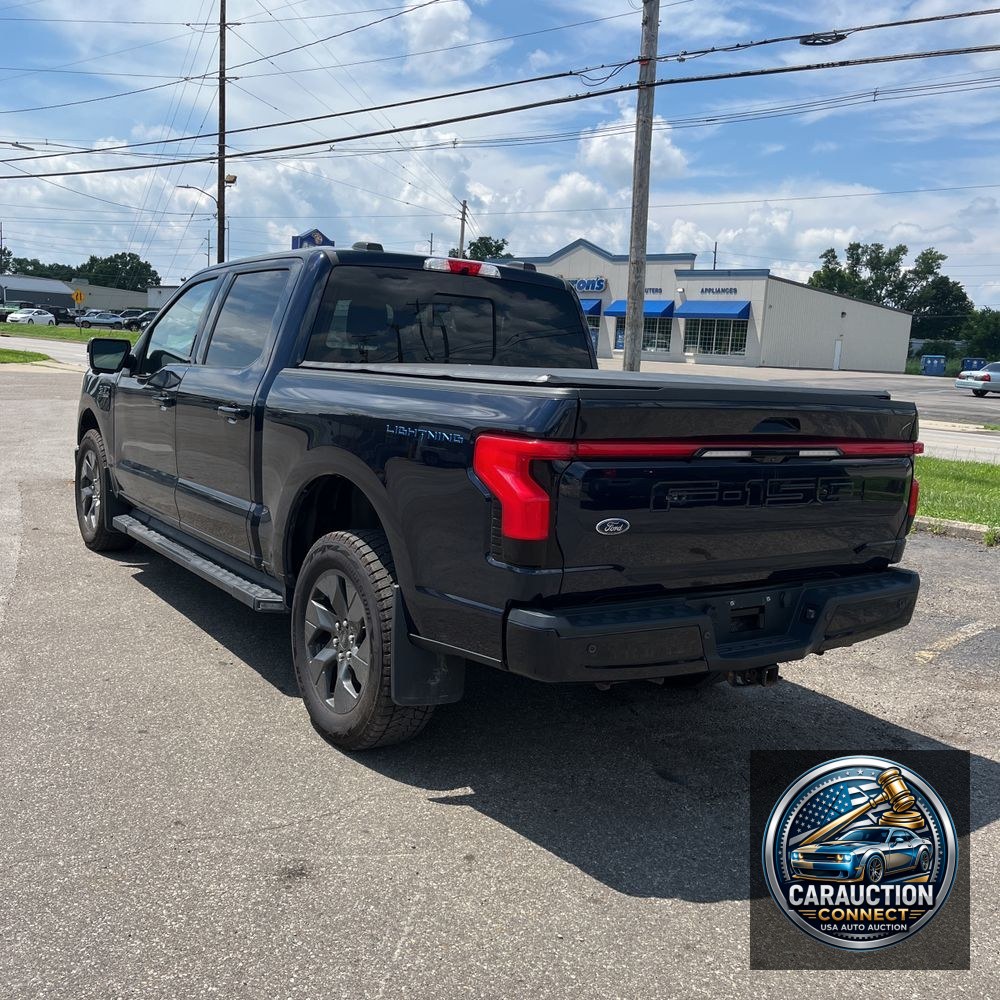 2023 Ford F150 Lightning Lariat