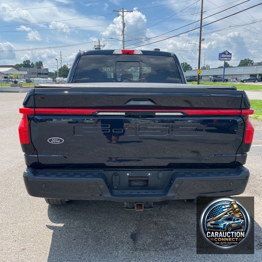 2023 Ford F150 Lightning Lariat