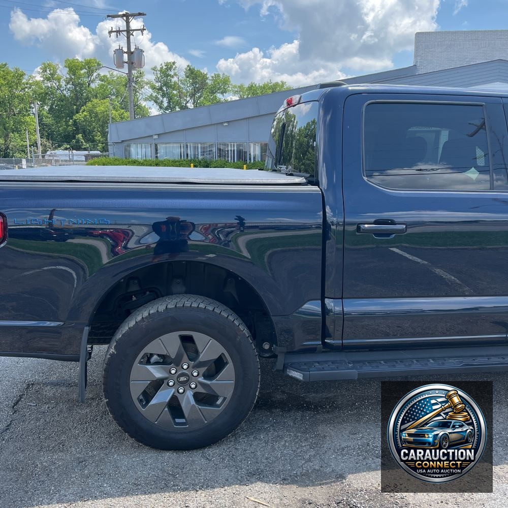 2023 Ford F150 Lightning Lariat