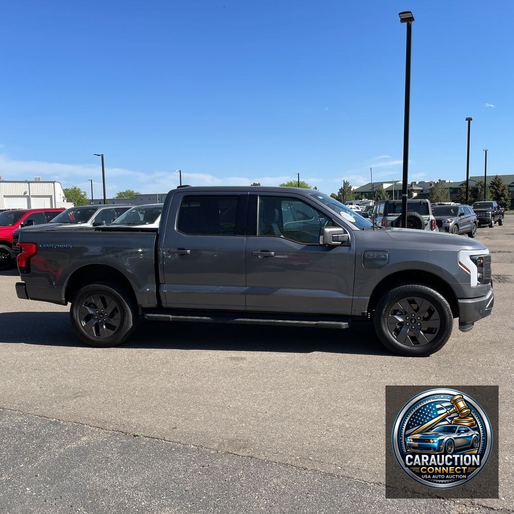 2023 Ford F-150 Lightning Lariat