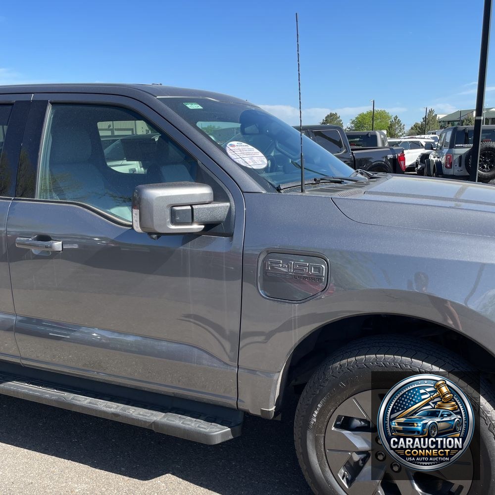 2023 Ford F-150 Lightning Lariat