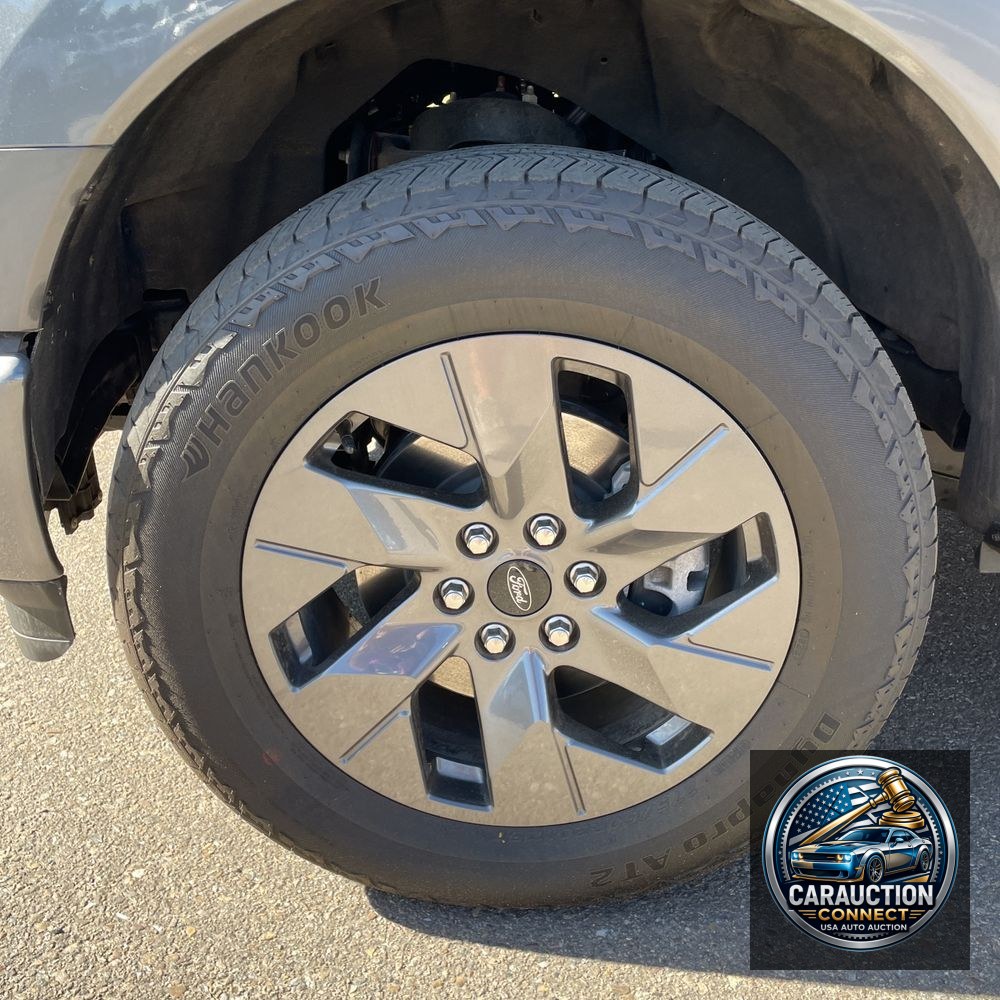 2023 Ford F-150 Lightning Lariat