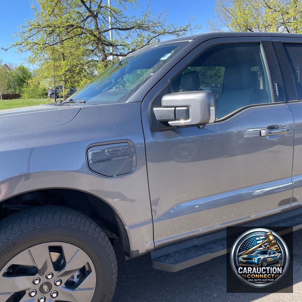 2023 Ford F-150 Lightning Lariat