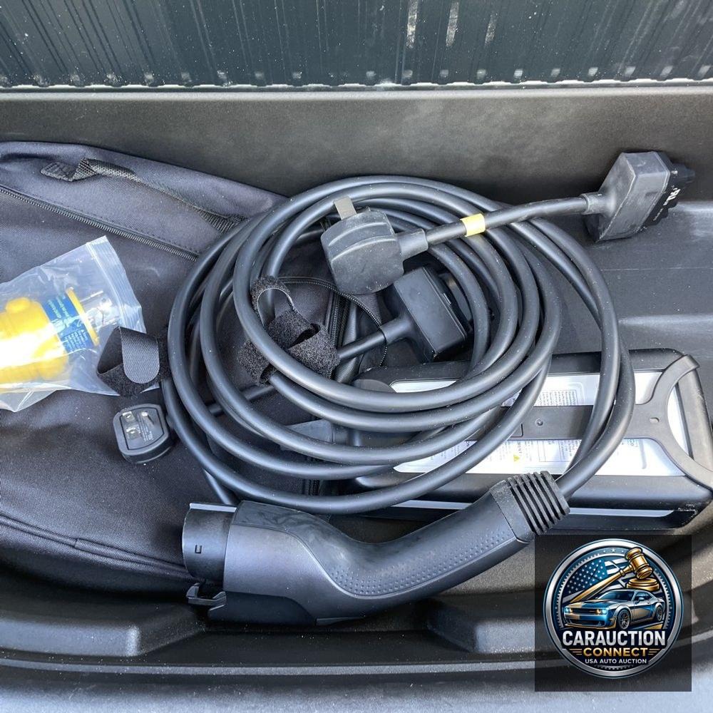 2023 Ford F-150 Lightning Lariat