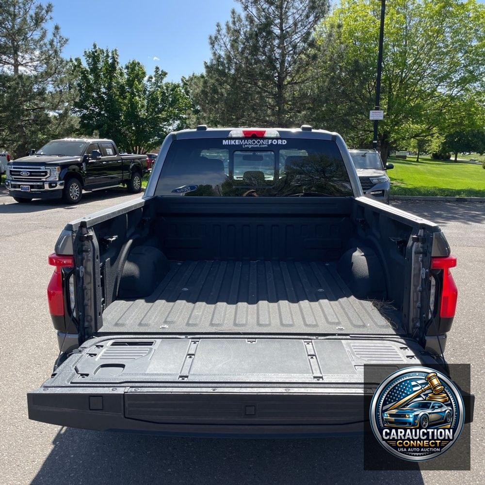 2023 Ford F-150 Lightning Lariat