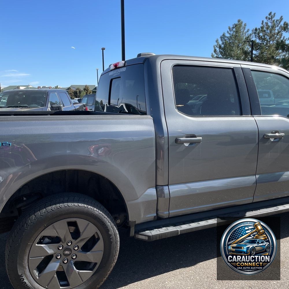 2023 Ford F-150 Lightning Lariat