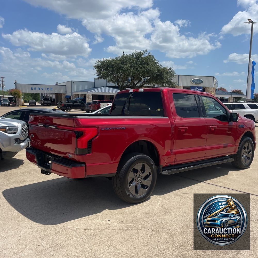 2022 Ford F-150 Lightning Lariat