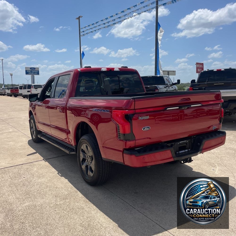 2022 Ford F-150 Lightning Lariat